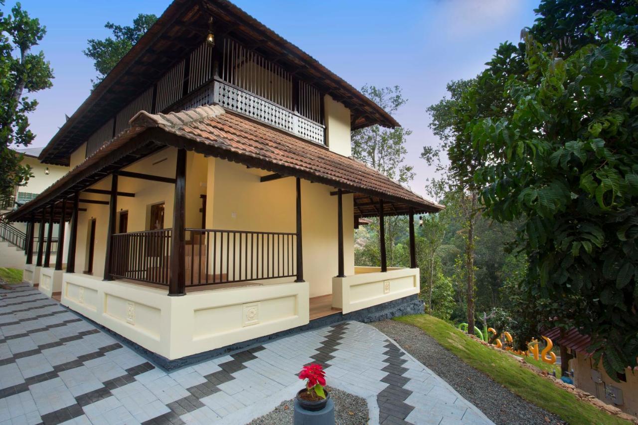 Spices Lap, Thekkady Hotel Bagian luar foto